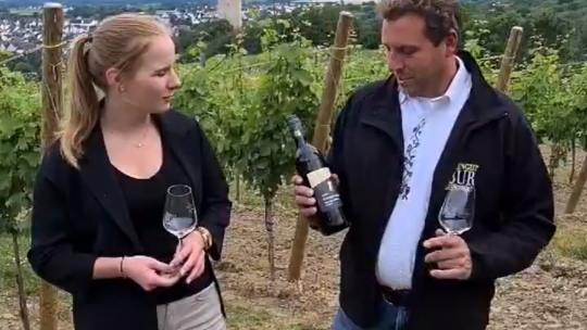 Interview mit den Kiedrichern Weinmajästetinnen